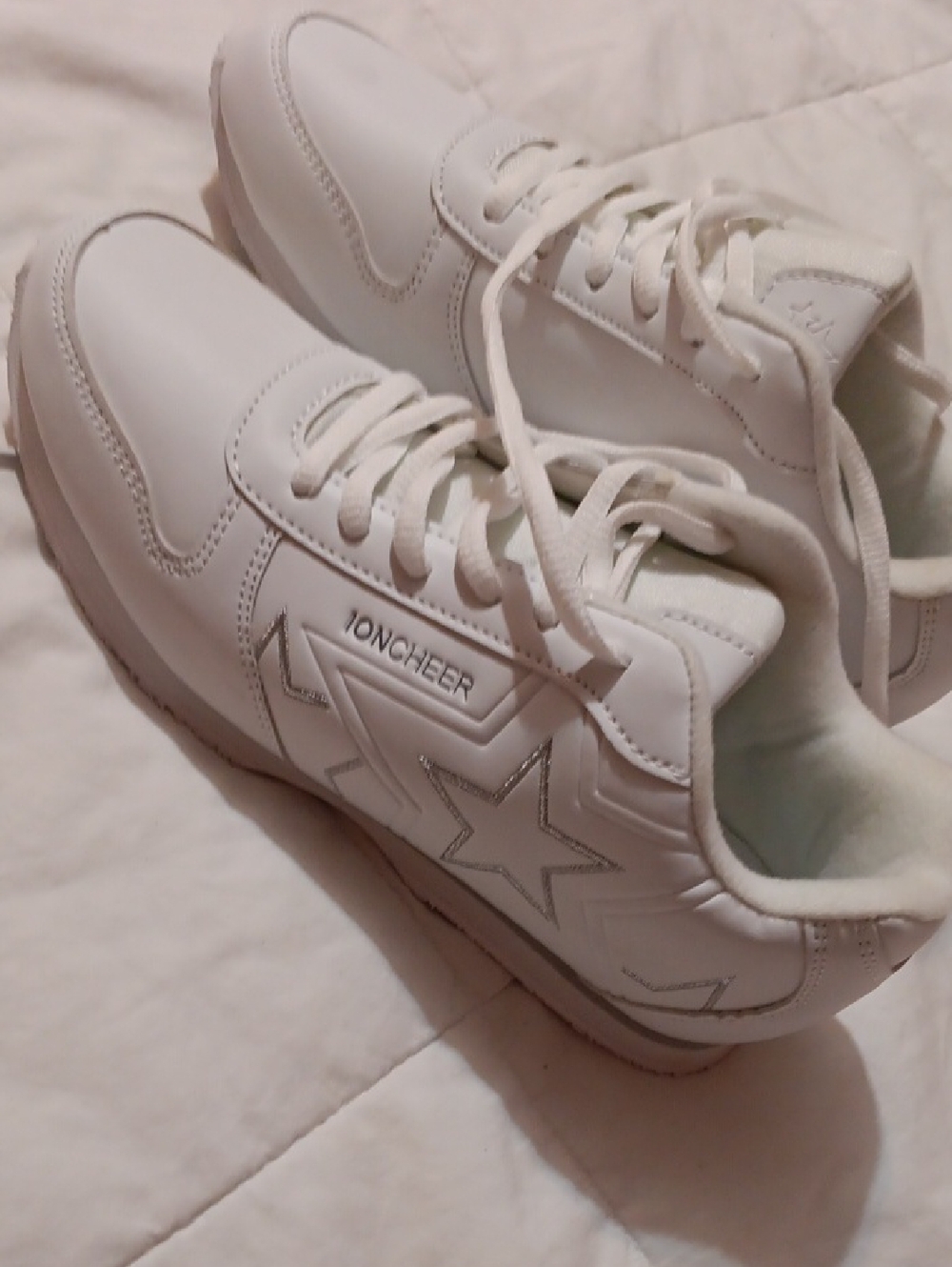 Kids White Star-Accent Sneakers